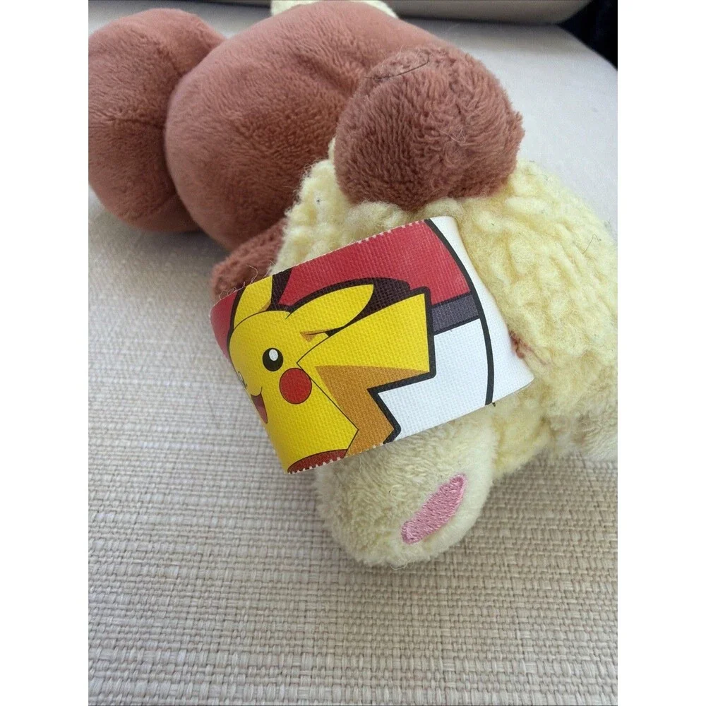 Jakks Pacfic Pokémon Buneary Stuffed Animal 2010